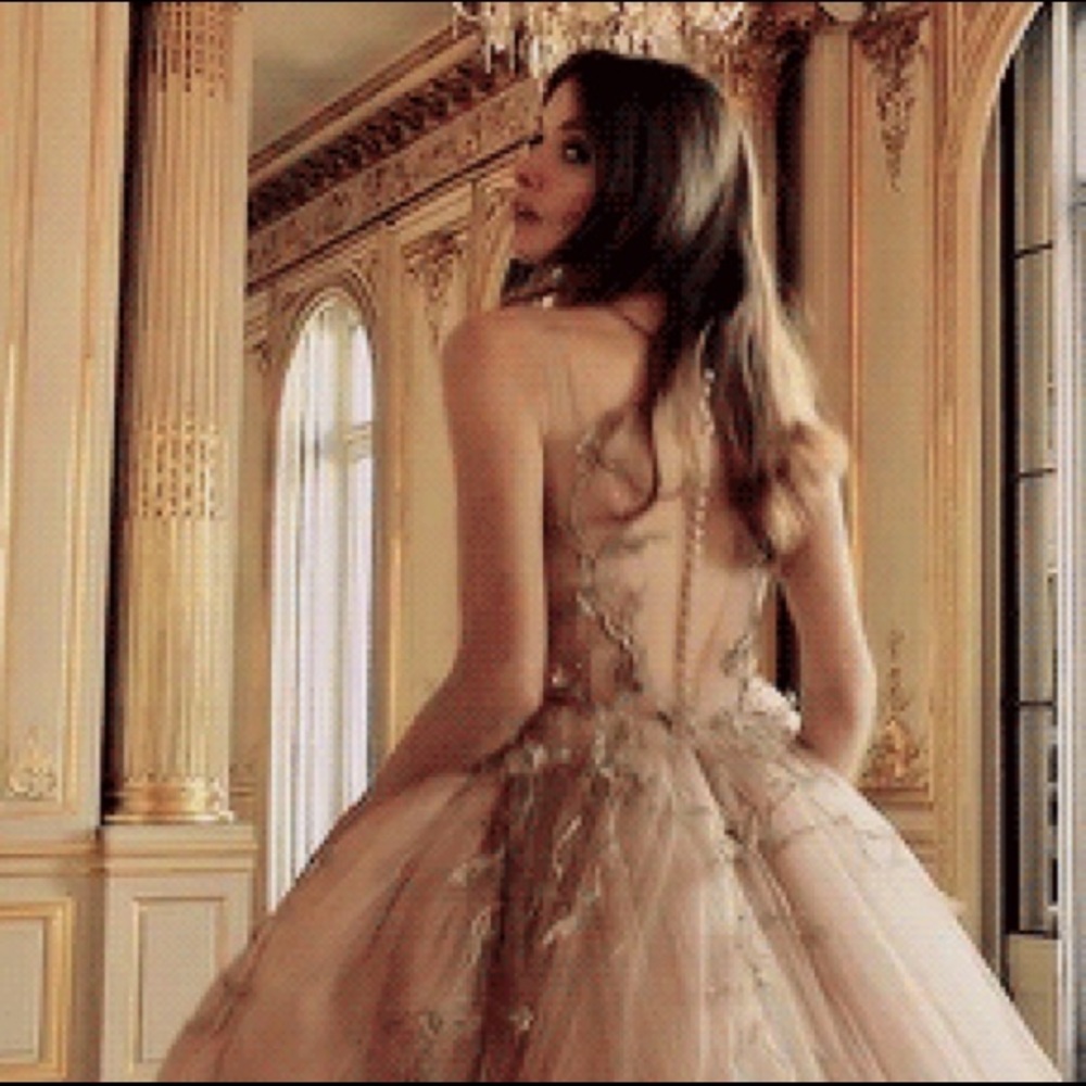 Meet your Posher, Victoria